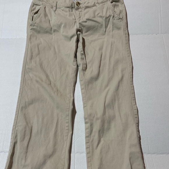 Aeropostale Pants - Aeropostale khaki’s.